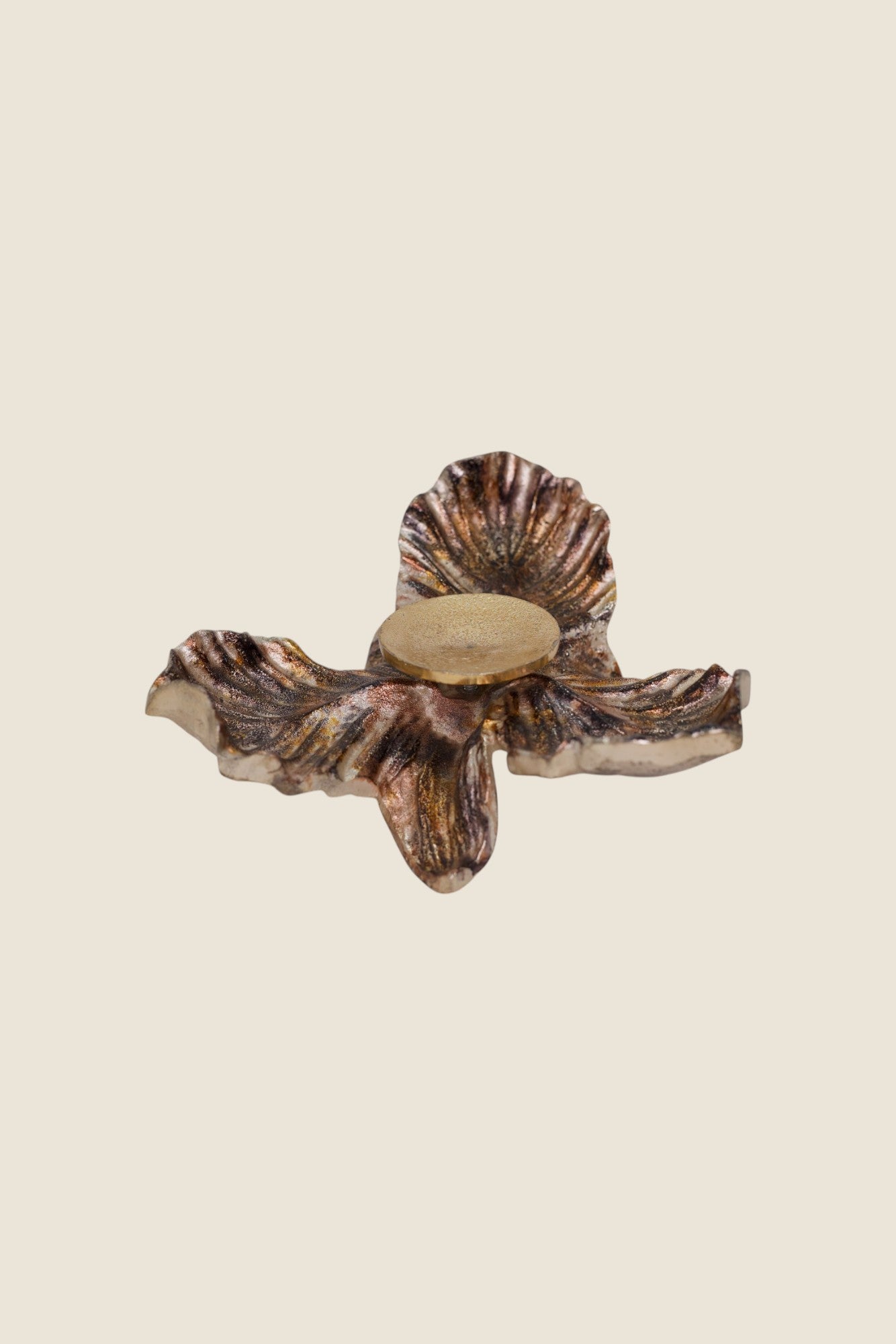Une Fleur candle stand