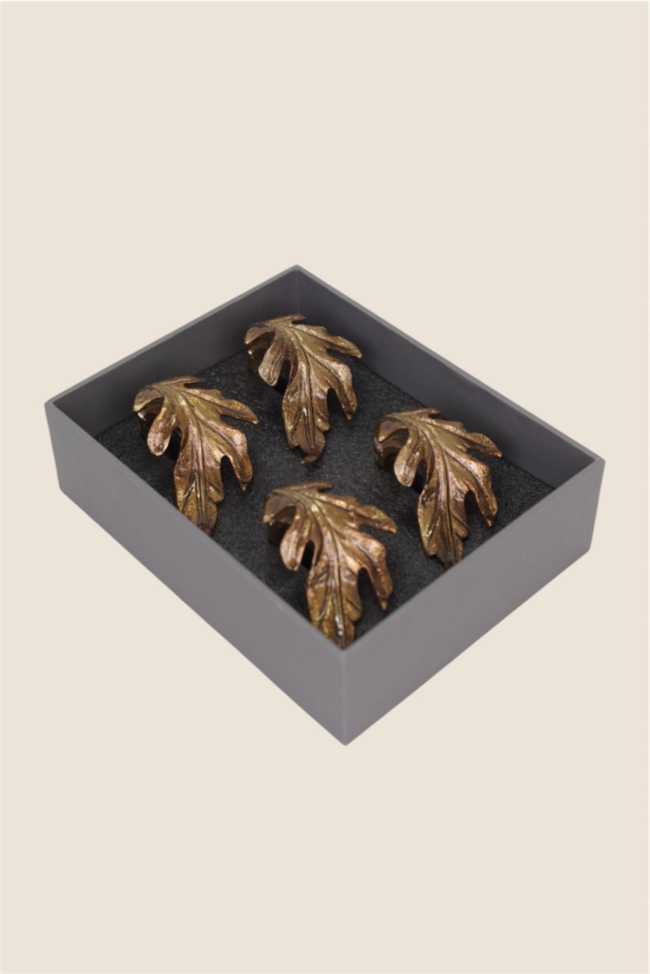 Maple leaf napkin ring (set of 4 )