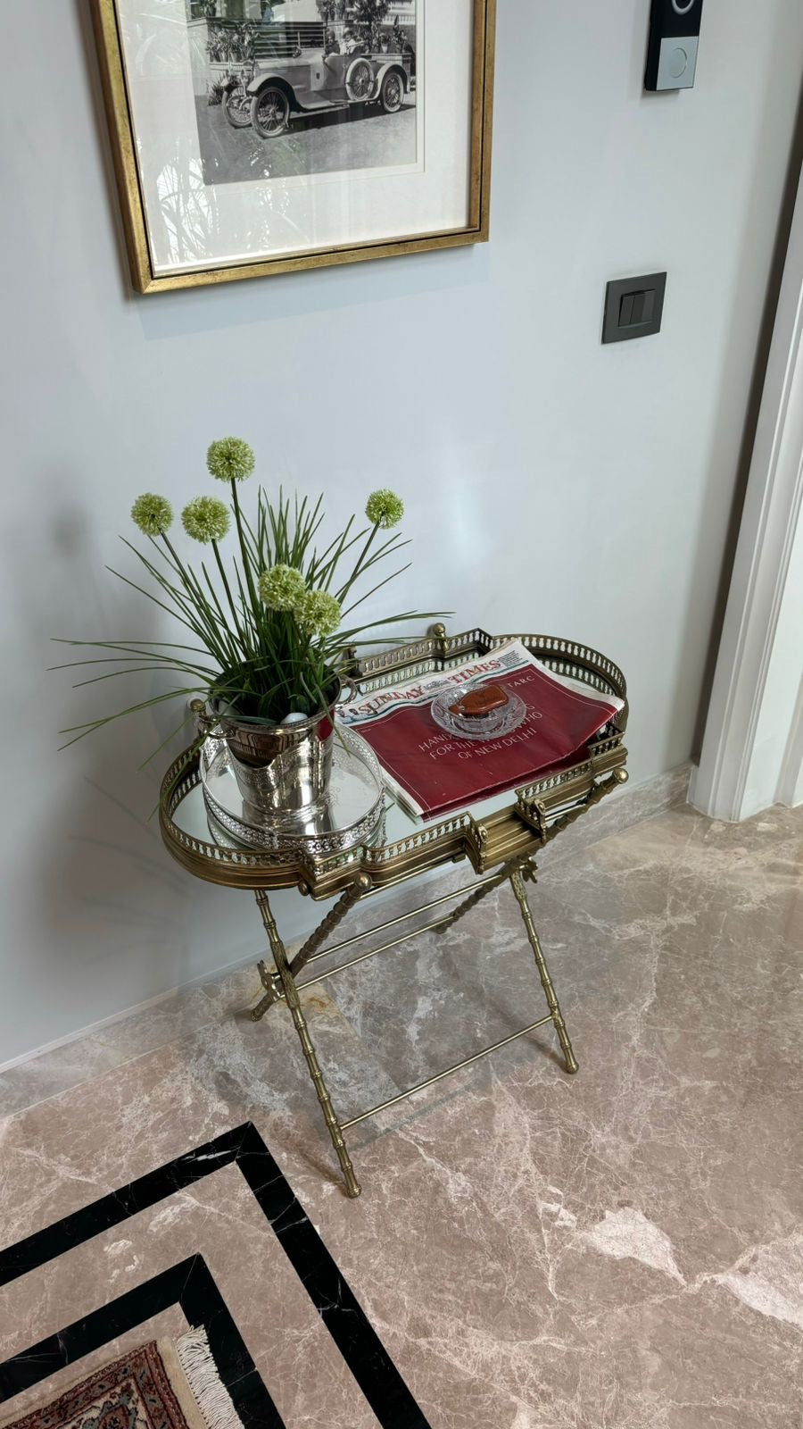 Regal stair butler table