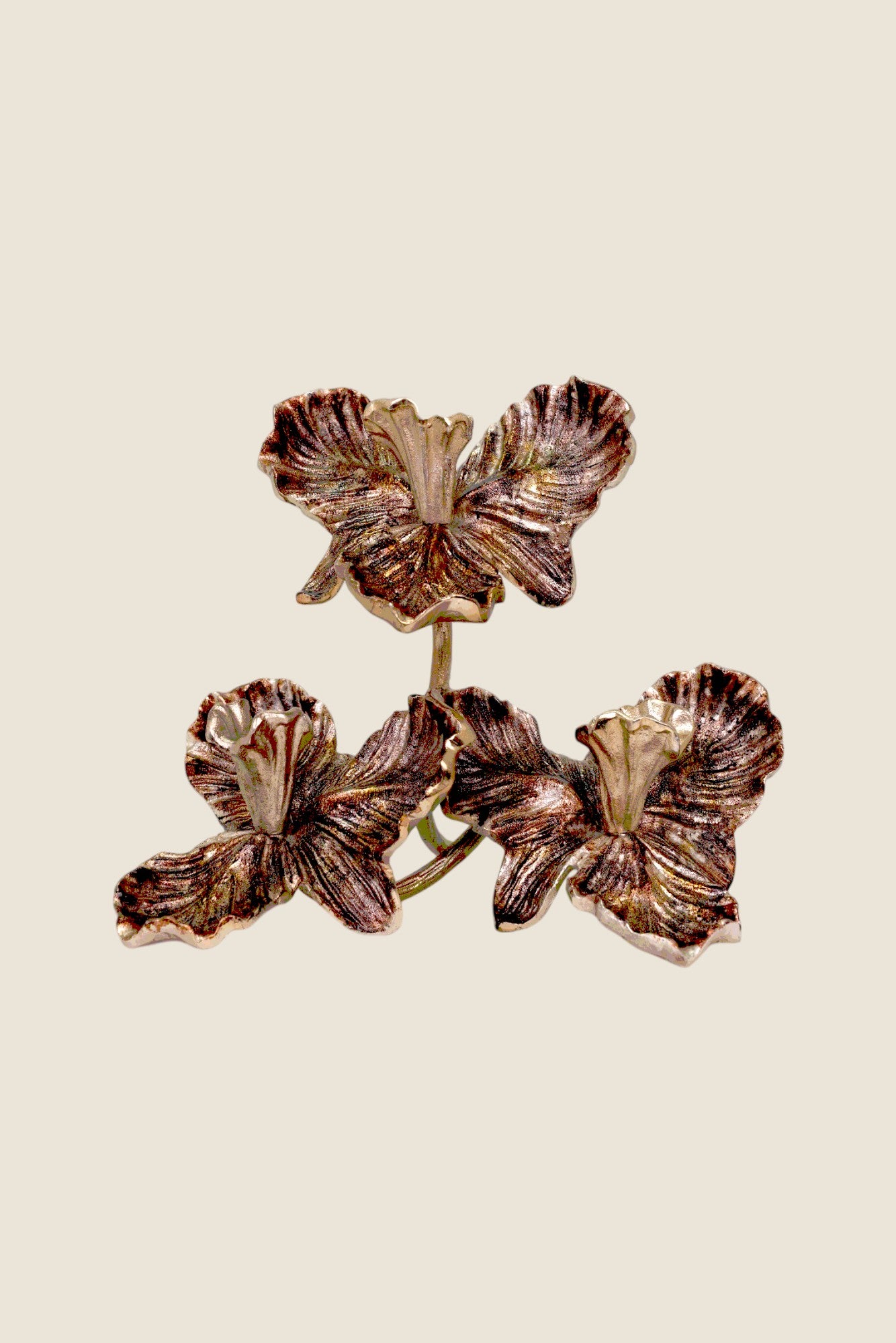 Trois fleur candle stand